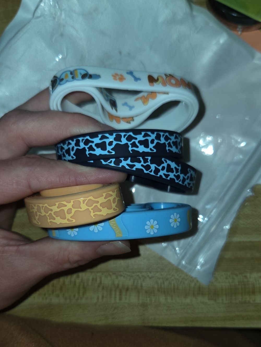 Bluey Themed Kids Silicone Wristbands Pack - Blue, Navy, Peach, White